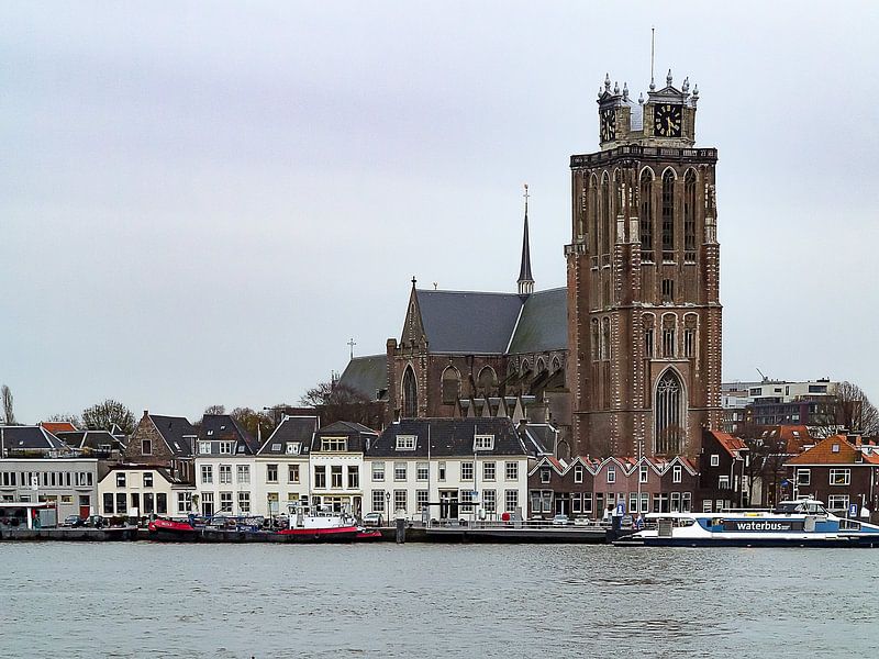 Gezicht op Dordt van Jim van Iterson