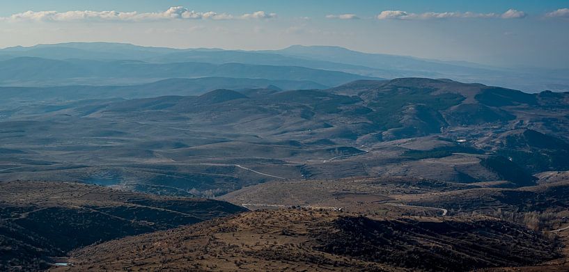 View over the mountains, seen from Kocatepe Anıtı'ndan by Roland's Foto's