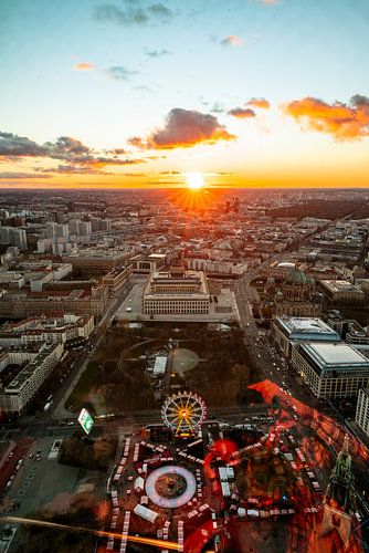 Berlijn bij zonsondergang vanaf de TV-toren