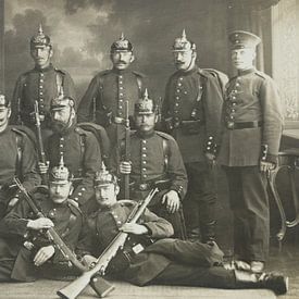 Groepsfoto Soldaten met Pickelhaube Knapzakgeweren Militair van Michael Godlewski