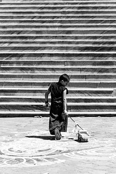 Child in an adult world | Tibet, Buddhism, monk, black-and-white photography by Monique Tekstra-van Lochem