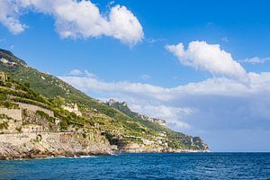 Blick auf Minori an der Amalfiküste in Italien