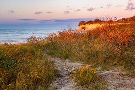 Les falaises de Rügen au crépuscule sur Daniela Beyer