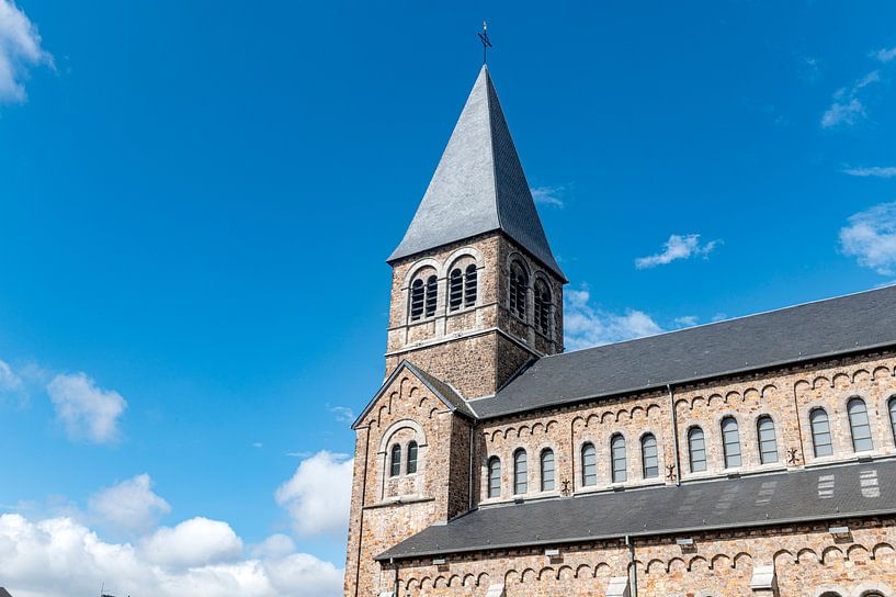 Église Saint-Victor Auvelais par Richard Wareham