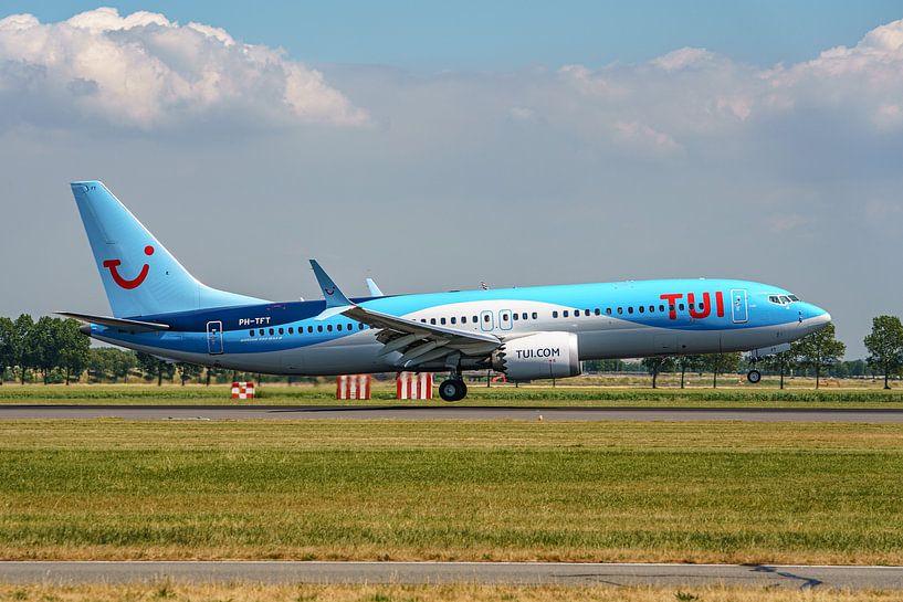 TUI Boeing 737 MAX 8 lands on Polderbaan. by Jaap van den Berg