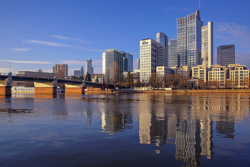 Frankfurt Main by Patrick Lohmüller