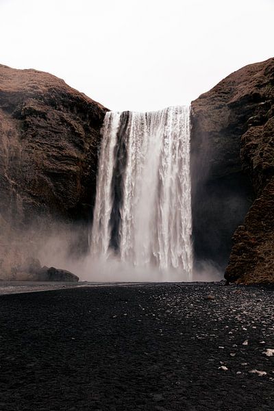 Waterfall in Iceland by Marleen van der Schoot