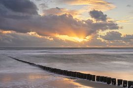 Coastal storm Benjamin - Zeeland's rough sea near Westenschouwen