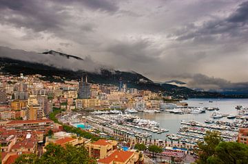 Monaco im Regen von Brian Morgan