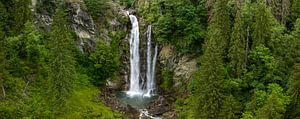 Wasserfall Cascata di Valclava oder Kalmtaler Wasserfall in Südtirol