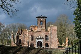 Burgruine in Limburg, Afferden, Bleijenbeek von Patrick Verhoef