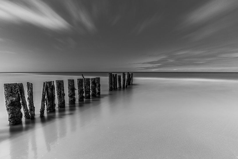 The notch in black and white by peterheinspictures