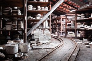 Verlaten Keramiek Fabriek. van Roman Robroek - Foto's van Verlaten Gebouwen
