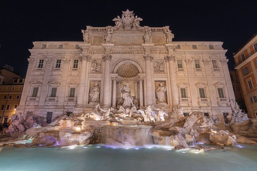 Trevi Fountain at night.. by Patrick Löbler