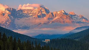 Sonnenaufgang in den Dolomiten