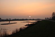 zonsopkomst boven de Hollandsche IJssel von André Muller Miniaturansicht