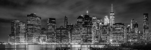 De Skyline van NEW YORK bij nacht | Panorama