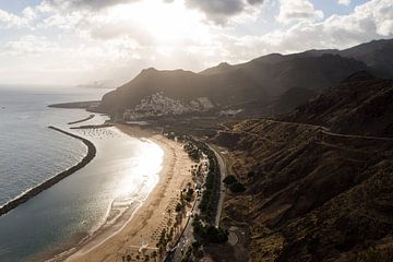 Playa de Las Teresitas, Tenerife van Michiel Dros