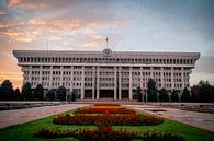 Parlement du Kirghizstan par Julian Buijzen Aperçu