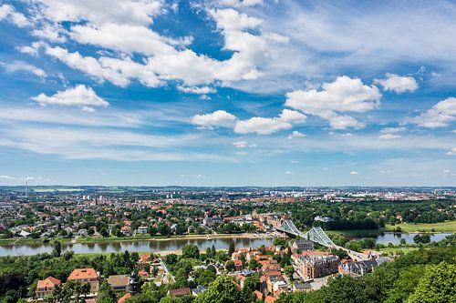 Blick über die Elbe auf Dresden