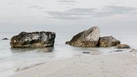 Des rochers dans la mer, Italie par Stephanie Egberts Aperçu