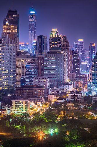Le centre-ville de Bangkok de nuit