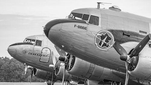 Luchtvaarthistorie: 2 Douglas DC-3 Dakota's.