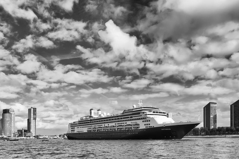 Holland Amerika Lijn cruiseschip De Rotterdam verlaat Rotterdam van Michèle Huge