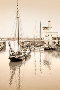 Hafen von Harlingen. Sepia von Alie Ekkelenkamp