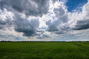 Landschaften und Wolkenlandschaften über Drente