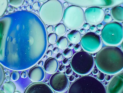 Abstracte Fotografie - Olie op Water in Blauw, Turquoise, Paars