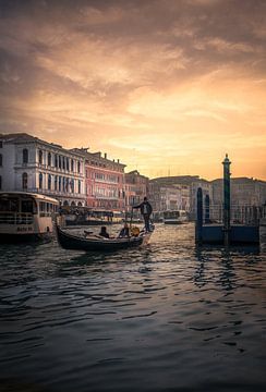 Zonsondergang in Venetië van Iman Azizi