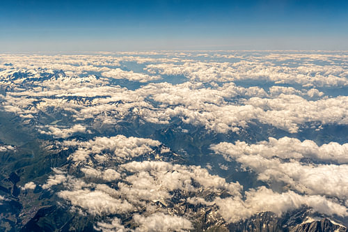 Boven de wolken