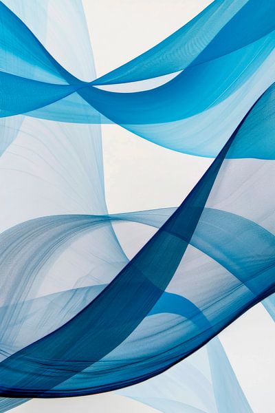 Sanfte Blautöne in Bewegung von Poster Art Shop