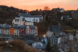 Monschau bij zonsondergang sur Marcel Tuit