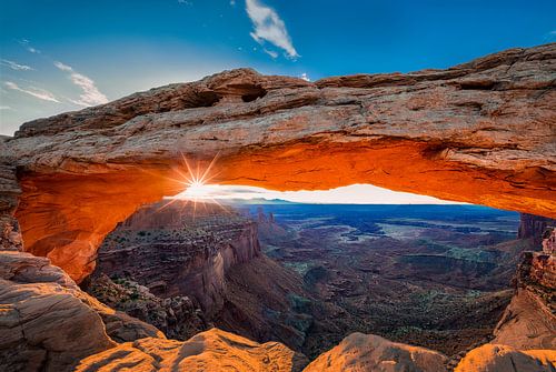 Sunrise at Mesa Arch