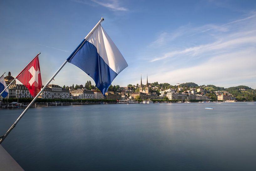 Lucerne: Lake Basin by Severin Pomsel