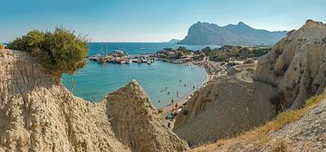 Strand en haventje, wind en regen erosie, Kolymbia, Rhodos, Rhodes, Griekenland