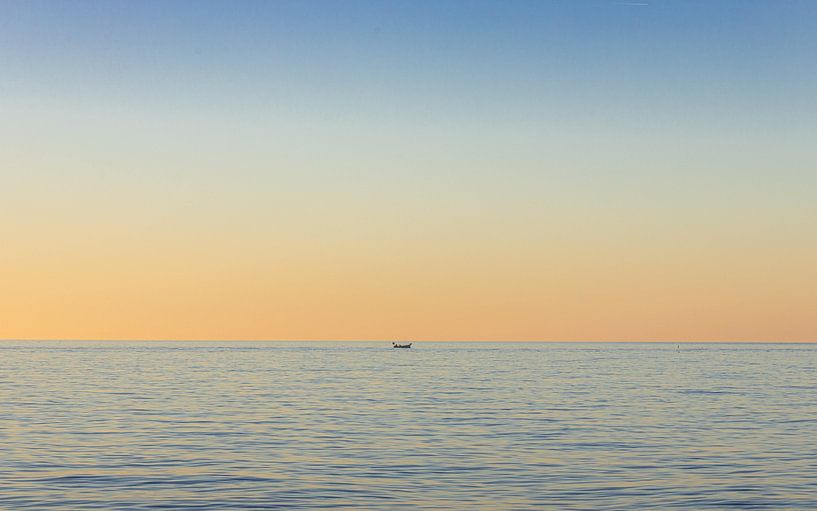 Minimalistic peace van Wessel Dijkstra