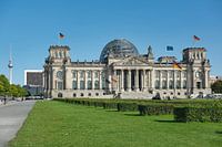 Le Reichstag de Berlin avec sa tour de télévision