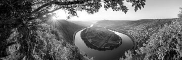 Moezelbocht bij Bremm. Panorama in zwart-wit. van Manfred Voss, Schwarz-weiss Fotografie