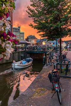 Leiden - Bootje bij de sint jansbrug (0040) van Reezyard