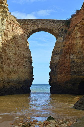 A fairytale-like Roman bridge in Lagos – Algarve
