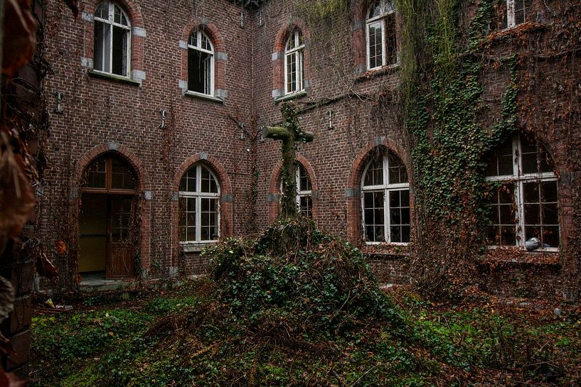 Klooster Antoinette par Ivana Luijten