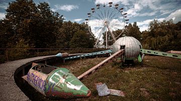 Elektrėnai, parc d'attractions abandonné