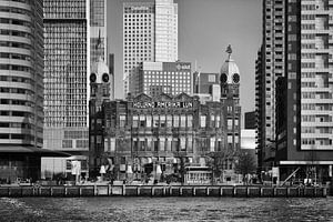 Hôtel New York "in between" (en noir et blanc) sur Rick Van der Poorten