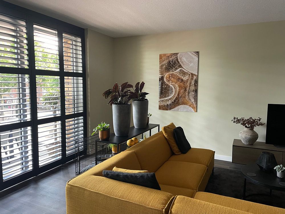 Fantasiefigur in Linie und Form  von Karla Leeftink 