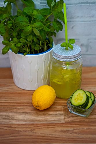 Komkommer Basilicum Limonade