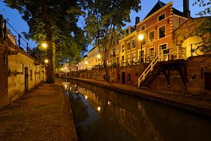 Nieuwegracht in Utrecht zwischen Pausdambrug und Paulusbrug von Donker Utrecht