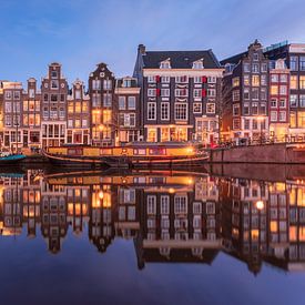 Amsterdam Singel Panorama Blaue Stunde von Vincent Fennis